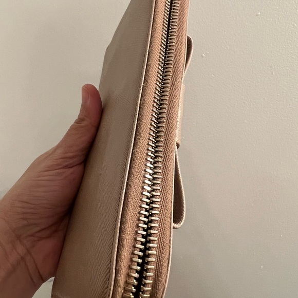 PRADA zippy long wallet !πβ€οΈ - Picture 6 of 12